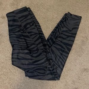 OLD NAVY ACTIVE LEGGINGS